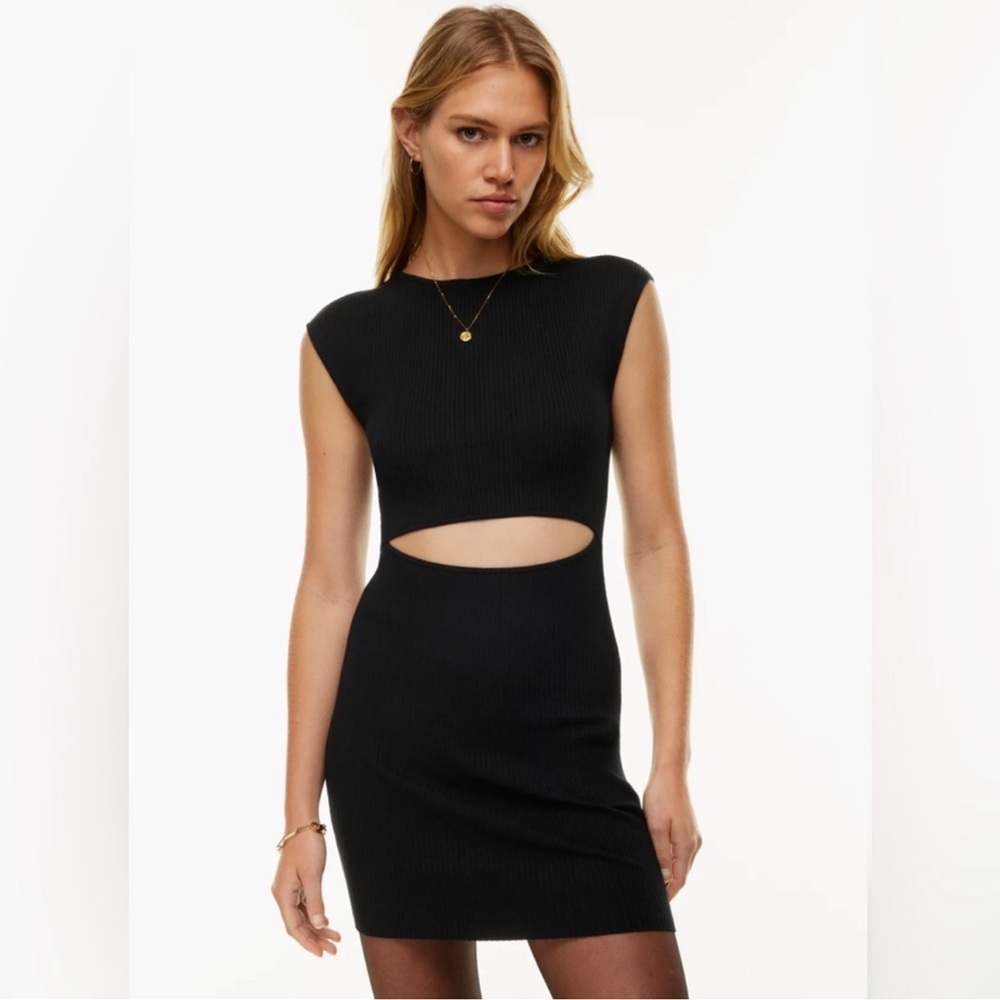 Wilfred women’s Cutout Knit Mini Black Sz L